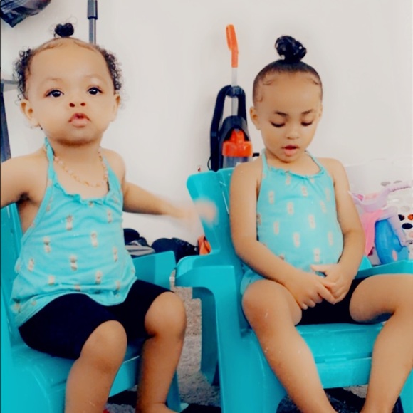 Meet your Posher, Raven - Picture 3 of 3